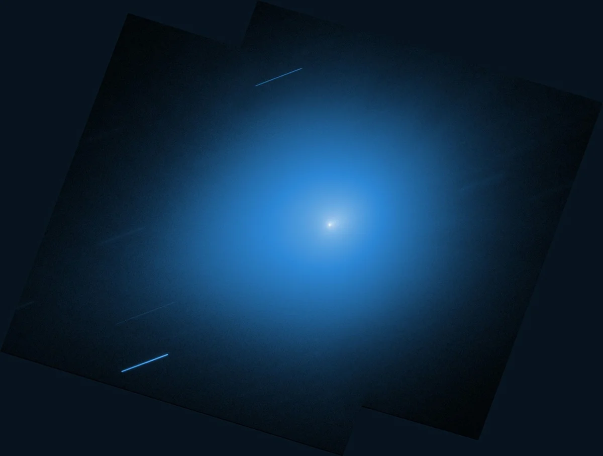 Hubble image of the comet 3I/ATLAS: a bright head with a soft coma against a dark field