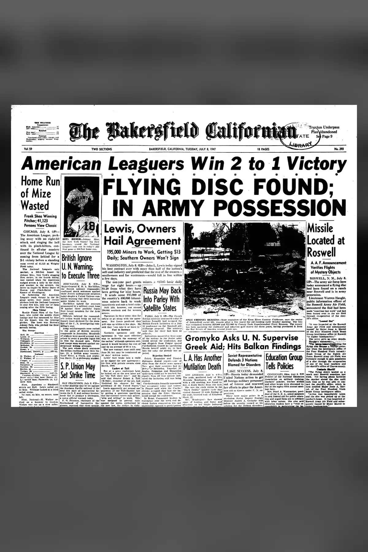 Front page of The Bakersfield Californian for 8 July 1947, with the banner headline Flying Disc Found; In Army Possession, and a column at the right headed Missile Located at Roswell.